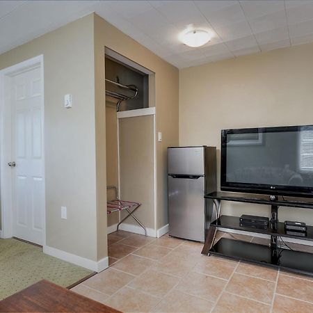 Malahat Bungalows Motel Екстер'єр фото