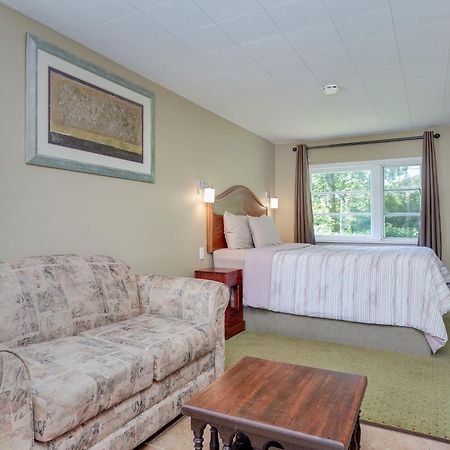 Malahat Bungalows Motel Екстер'єр фото