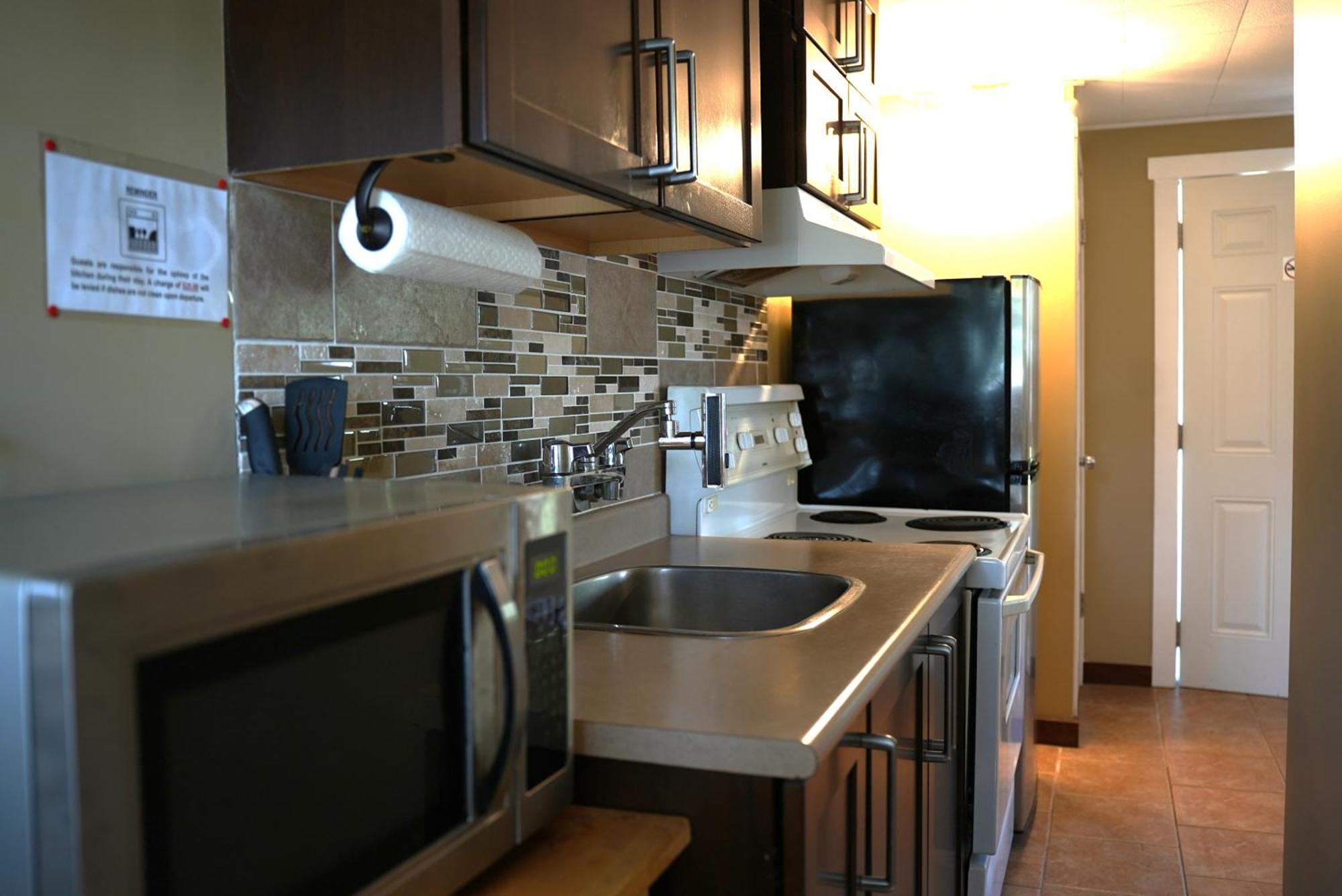 Malahat Bungalows Motel Екстер'єр фото