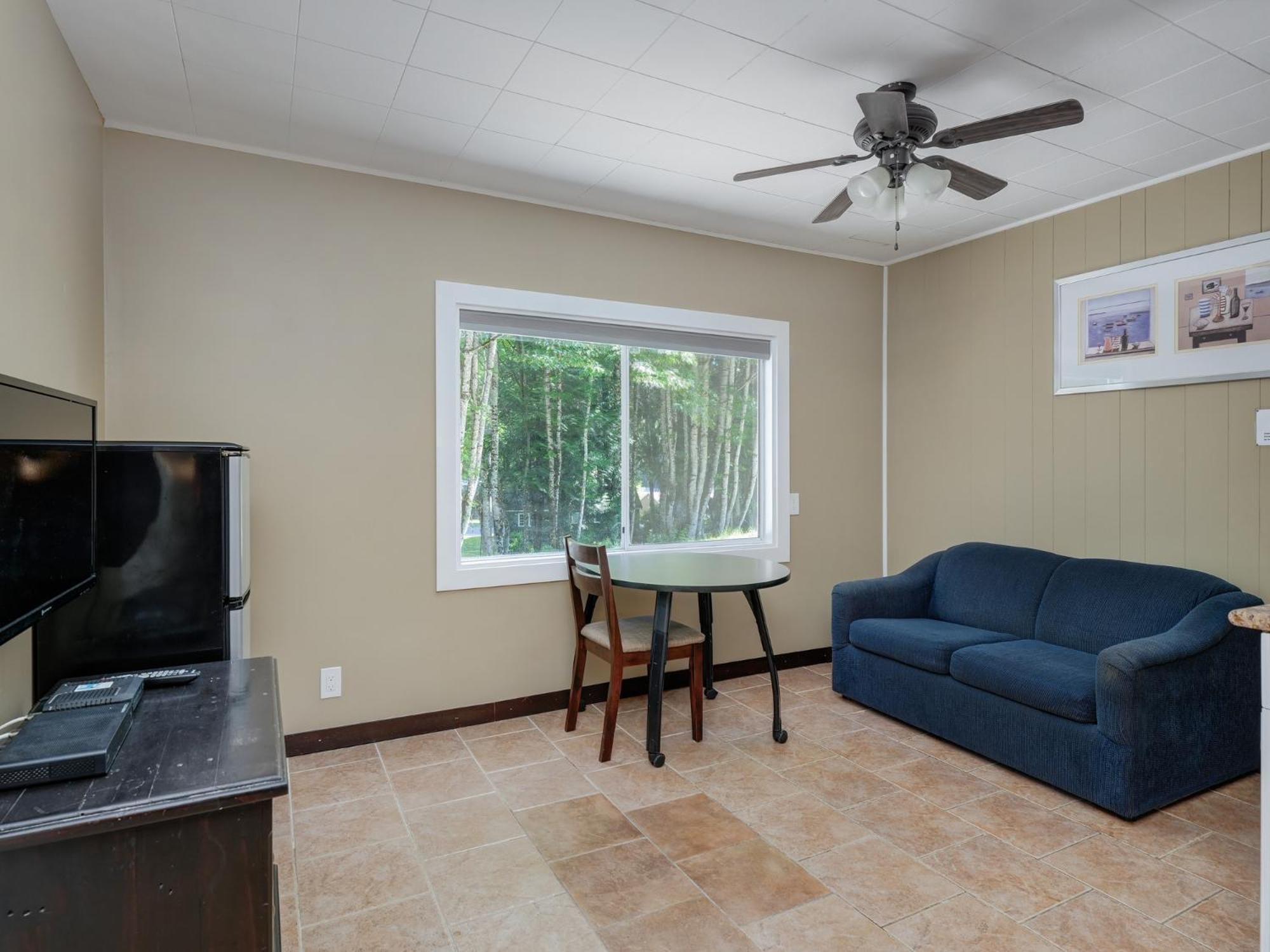 Malahat Bungalows Motel Екстер'єр фото