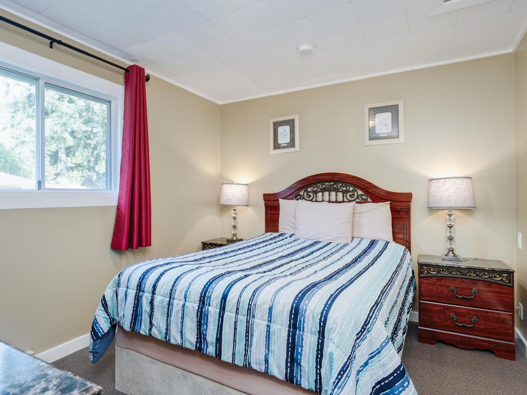 Malahat Bungalows Motel Екстер'єр фото