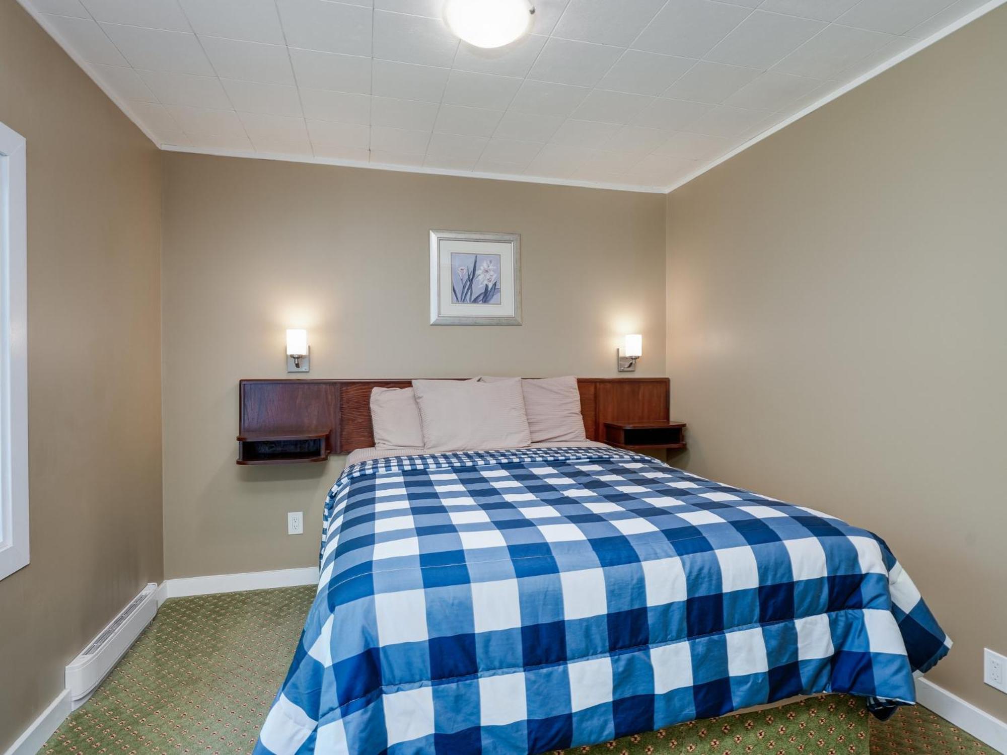 Malahat Bungalows Motel Екстер'єр фото