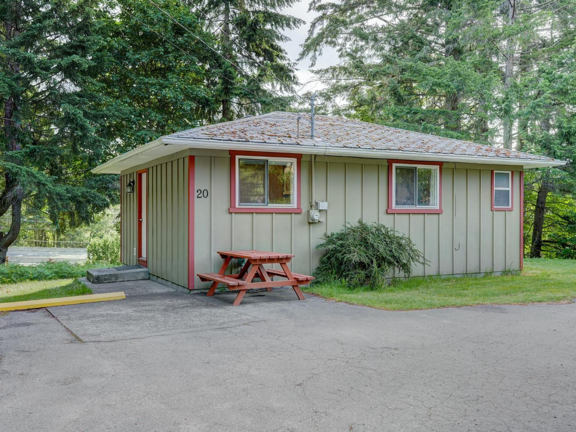 Malahat Bungalows Motel Екстер'єр фото